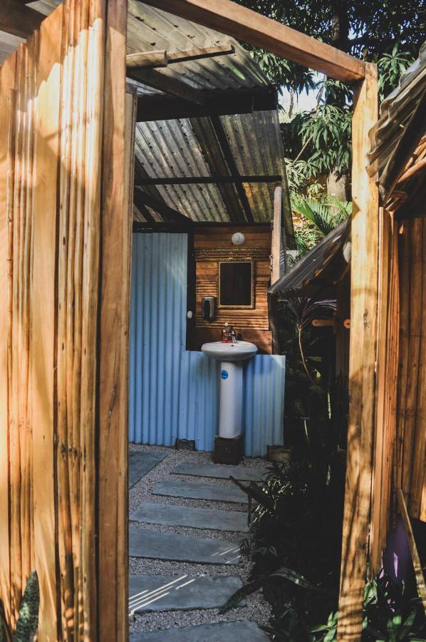 Lost Boyz Hostel Playa Santa Teresa  Ngoại thất bức ảnh